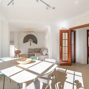 Amplio Apartamento Trinidad By Renthas , Málaga España